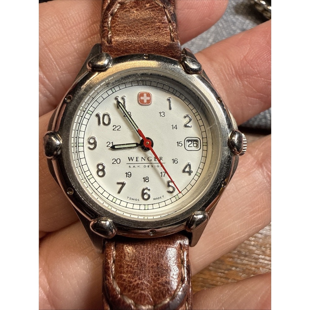 Vintage Wenger SAK Design Swiss Made Stainless Steel. Woman's Watch 29mm Mint!